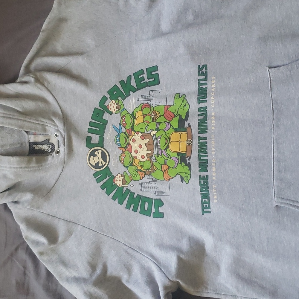 Johnny cupcakes pullover hoodie
